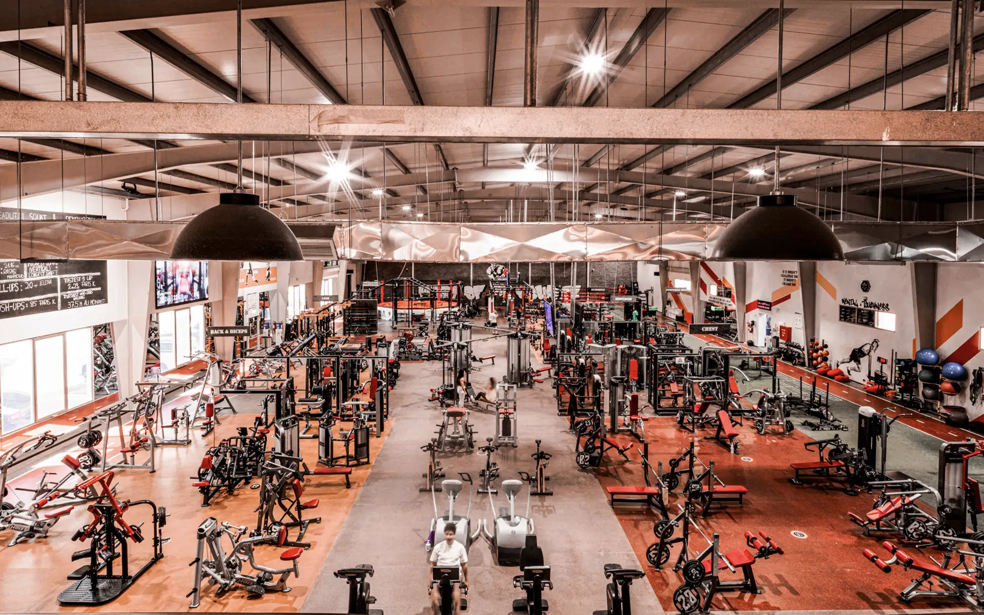 Elite <span class='text-stroke-white'>Fitness</span> <span class='text-stroke-red'>facility</span>